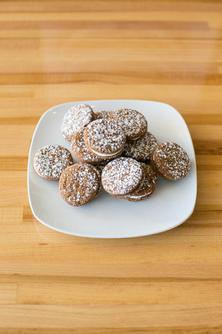 Mini Gingersnap Cookie Pies